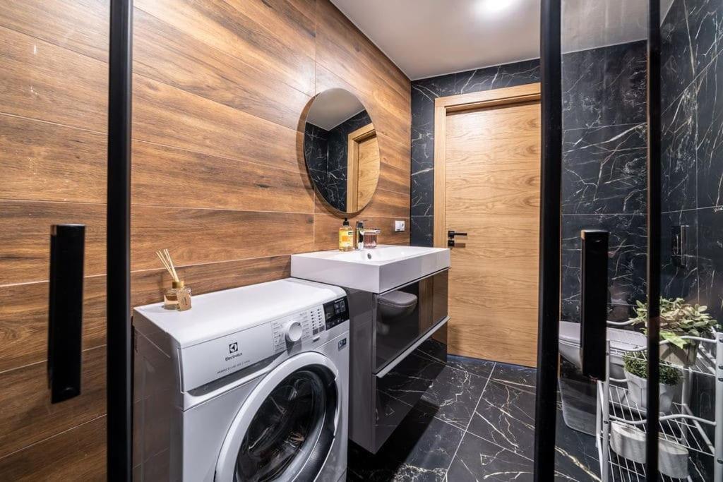 New Loft With Rooftop Terrace In The Old Town リガ エクステリア 写真